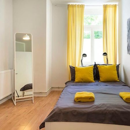 Cosy Two Br Plus Self Checkin Plus Street Parking Berlin Dış mekan fotoğraf