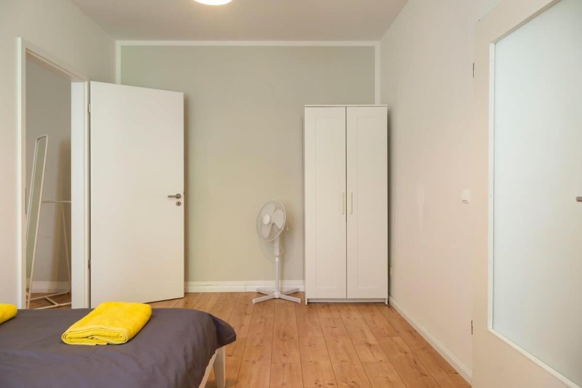 Cosy Two Br Plus Self Checkin Plus Street Parking Berlin Dış mekan fotoğraf